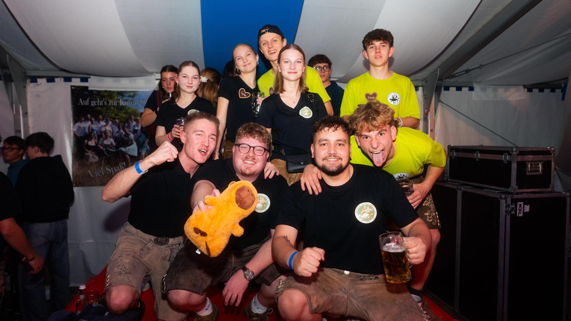 Alle Bilder vom Freitagabend auf der Kirwa in Weiherhammer. (Bild: Hannes Stock)