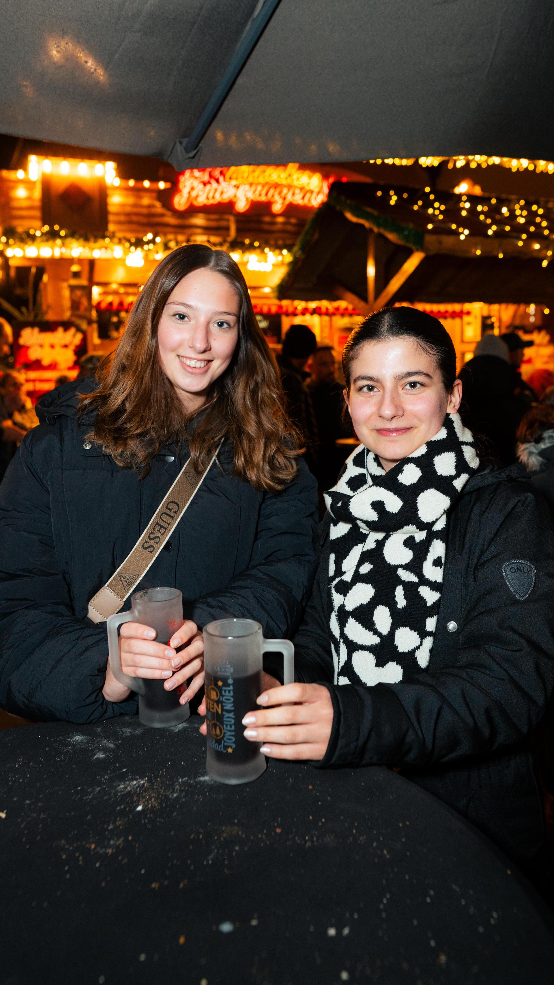 In Weiden war am Samstag auf dem Weihnachtsmarkt einiges los. (Bild: Hannes Stock)