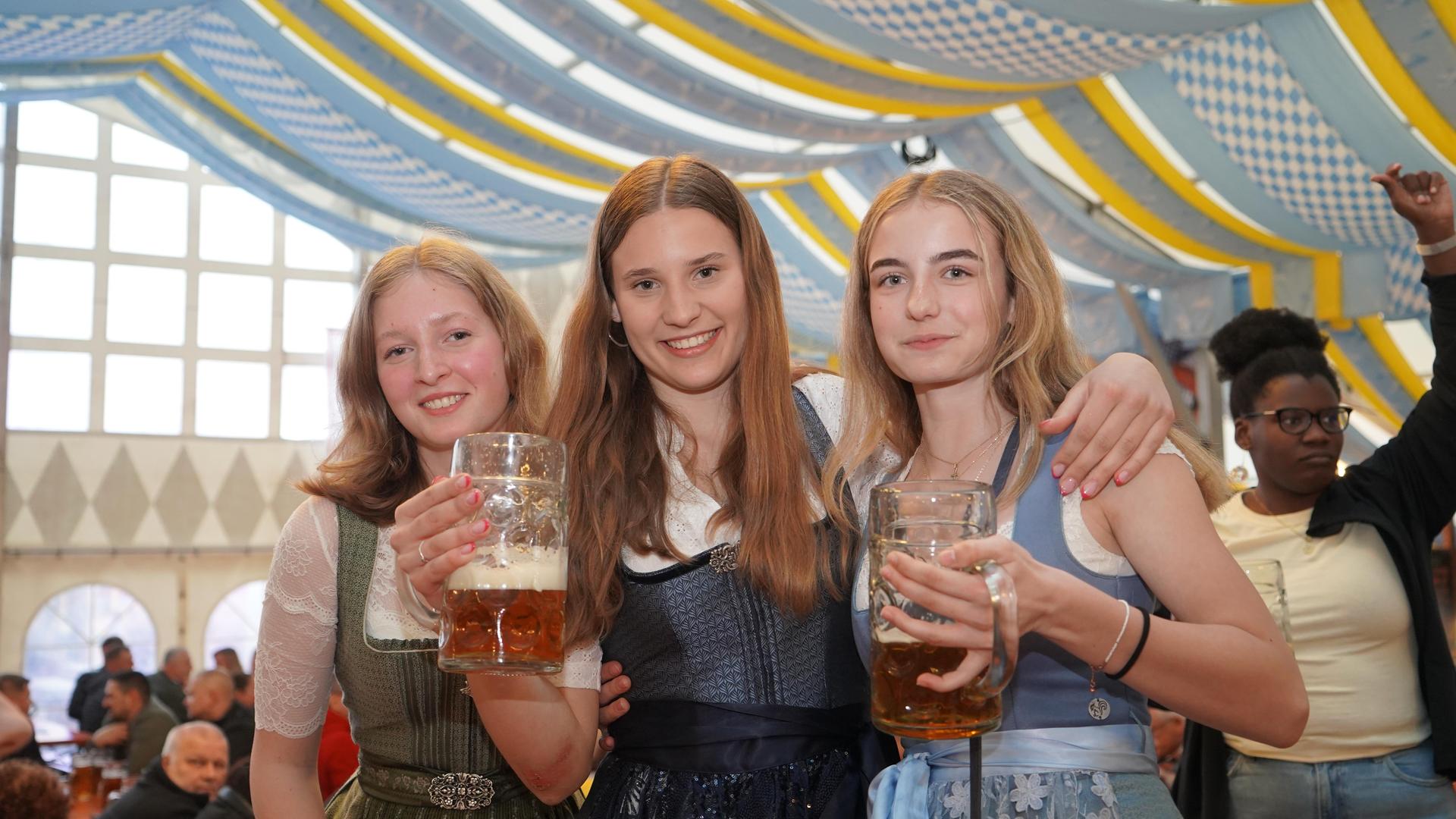 Der Frühlingsfest-Auftakt am Freitag. (Bild: mcl)